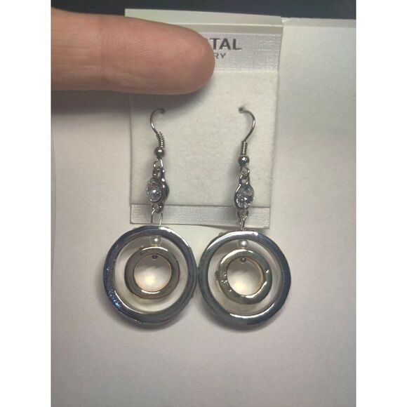 Crystal Jewelry 2 tone fish hoop earrings, Gold/Silver toned metal - Picture 6 of 6